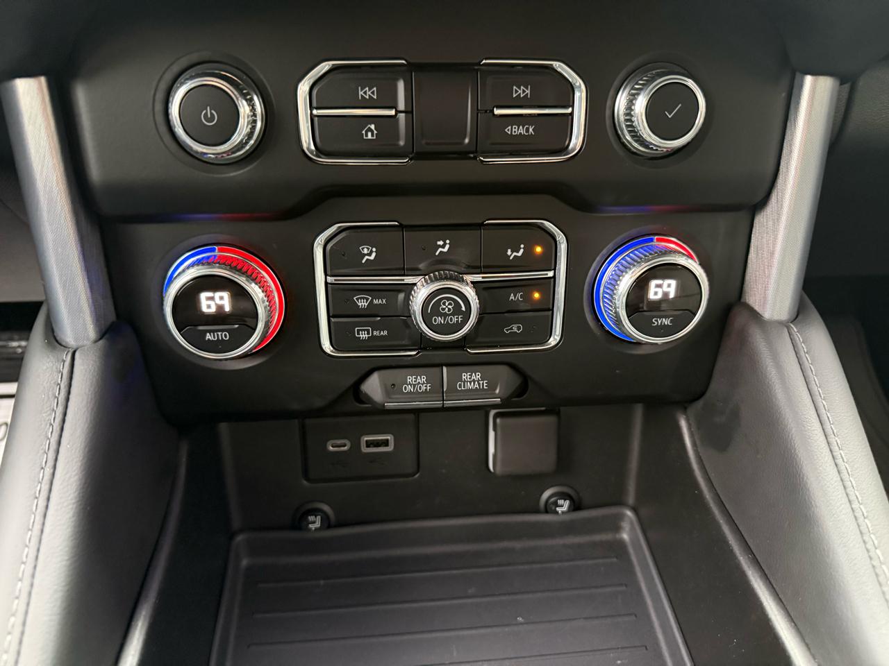 GMC Yukon XL 4WD 4dr SLE 2022