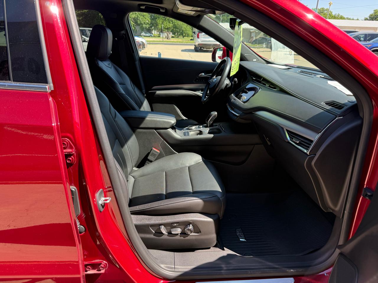Cadillac XT4 FWD 4dr Premium Luxury 2019