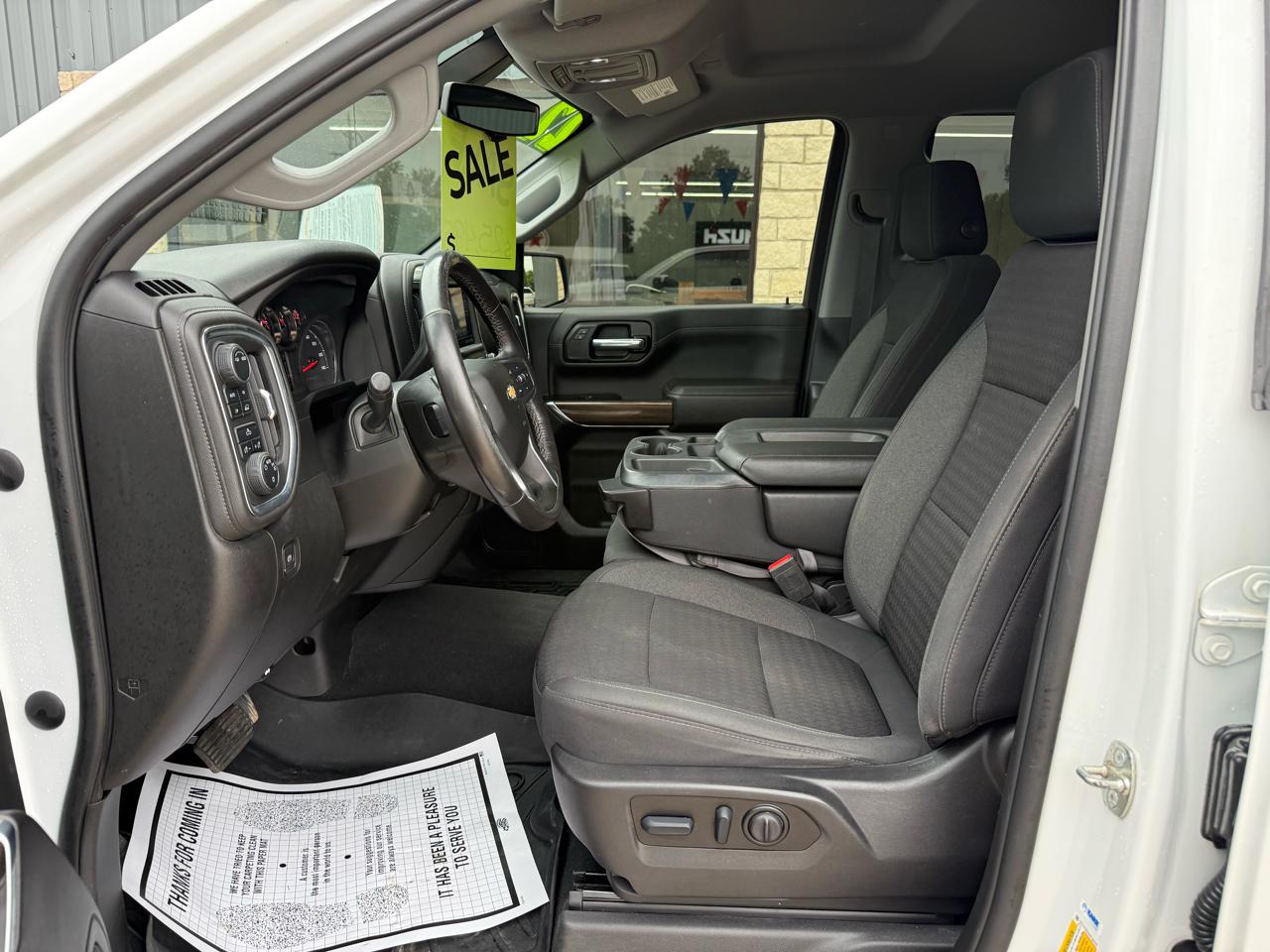 Chevrolet Silverado 1500 LTD 4WD Crew Cab 147" LT w/1LT 2022