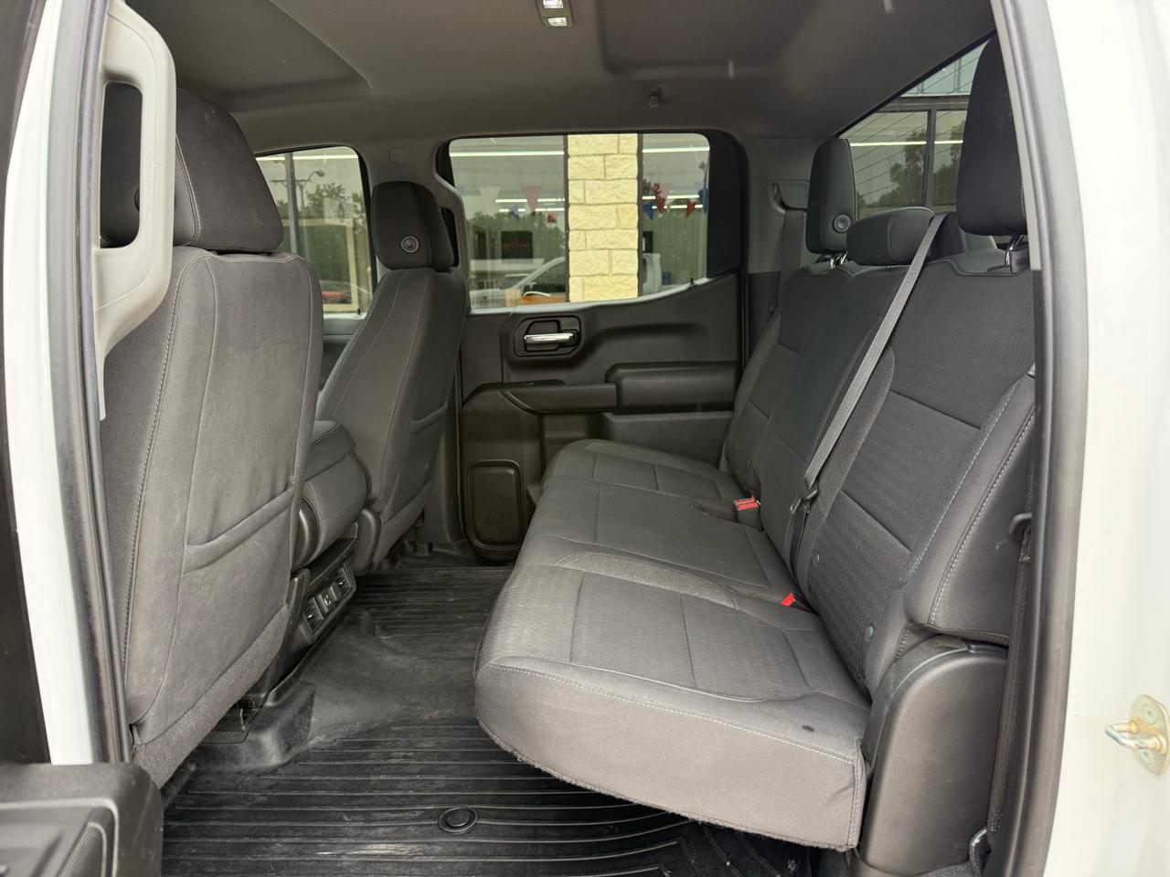 Chevrolet Silverado 1500 LTD 4WD Crew Cab 147" LT w/1LT 2022
