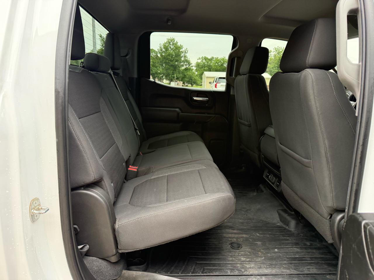 Chevrolet Silverado 1500 LTD 4WD Crew Cab 147" LT w/1LT 2022