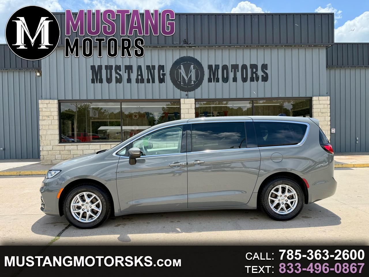 2023 Chrysler Pacifica Touring L FWD