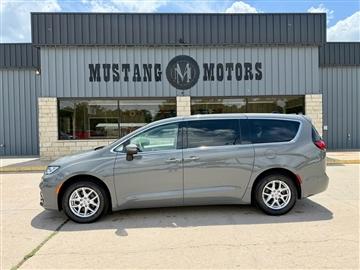 2023 Chrysler Pacifica Touring L FWD