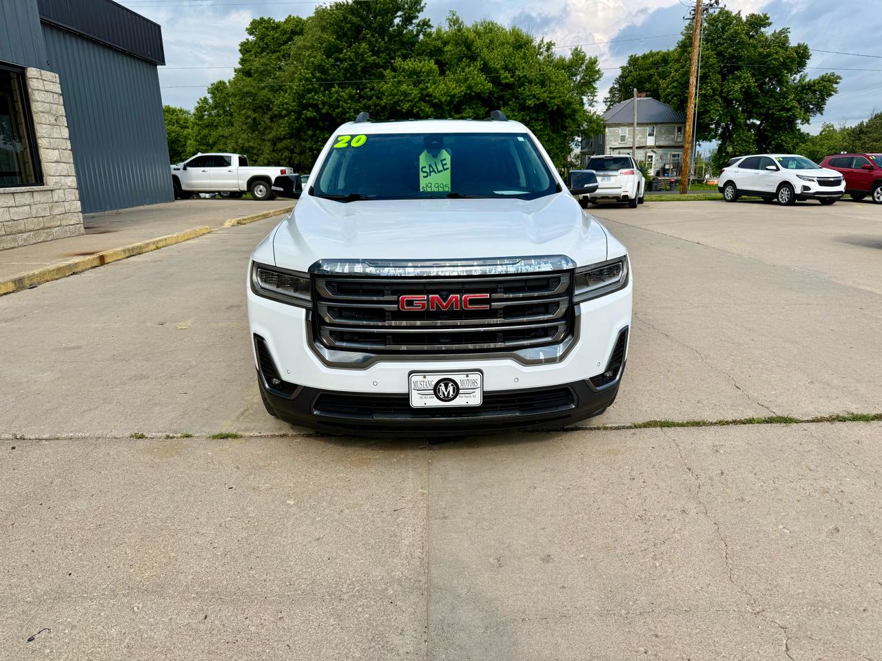 GMC Acadia AWD 4dr AT4 2020