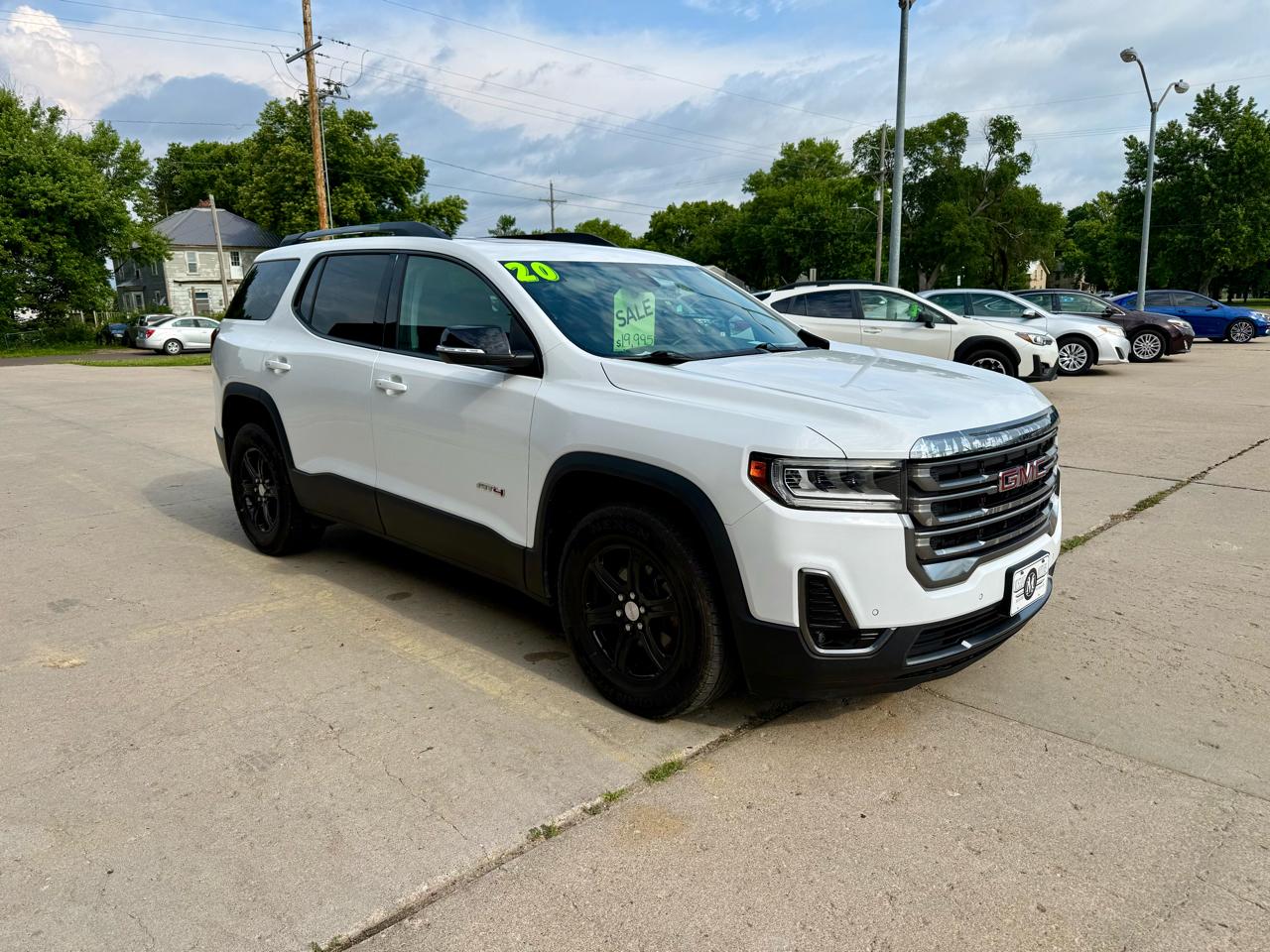 GMC Acadia AWD 4dr AT4 2020