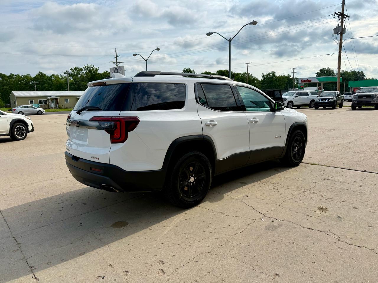 GMC Acadia AWD 4dr AT4 2020