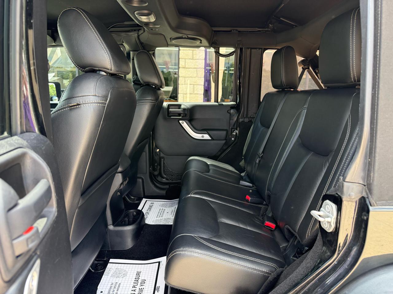Jeep Wrangler Unlimited 4WD 4dr Rubicon 2014