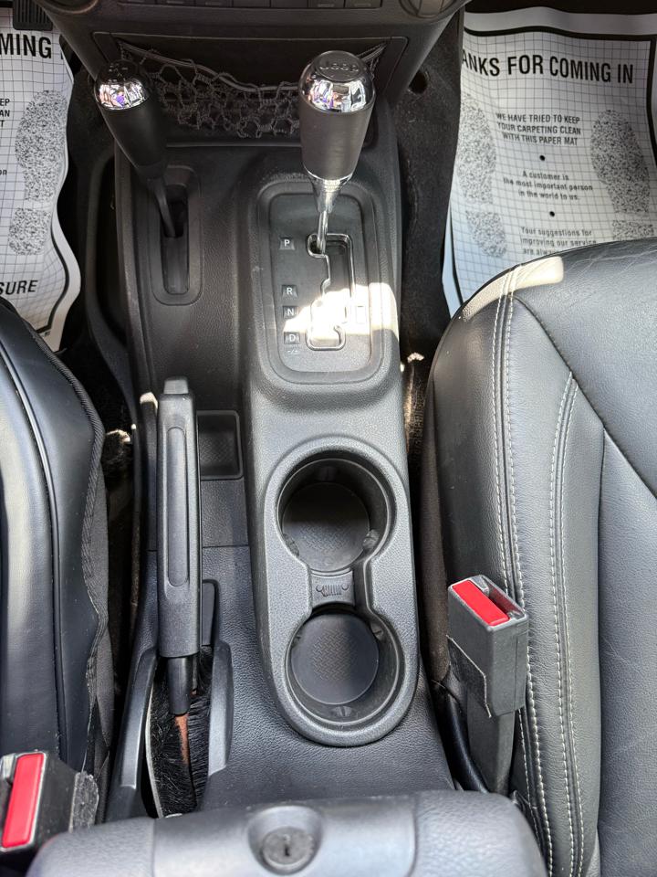 Jeep Wrangler Unlimited 4WD 4dr Rubicon 2014