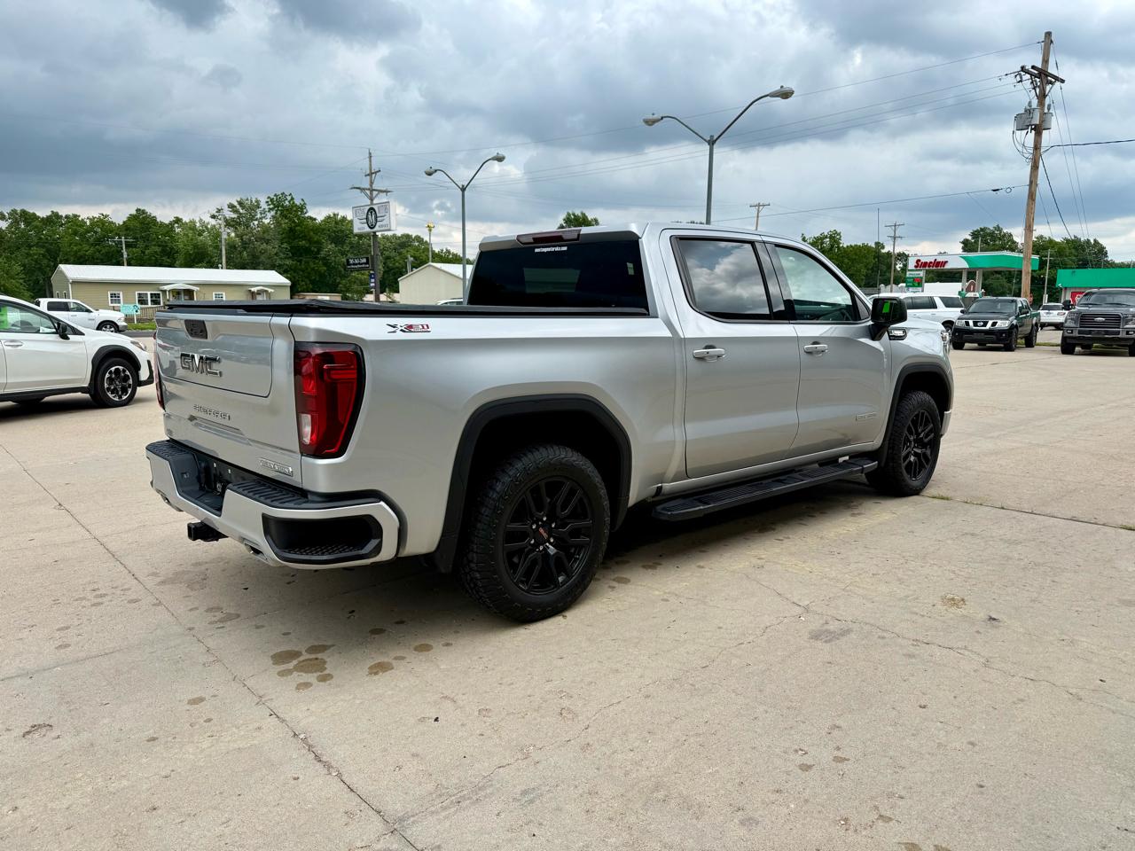 GMC Sierra 1500 4WD Crew Cab 147" Elevation w/3SB 2021