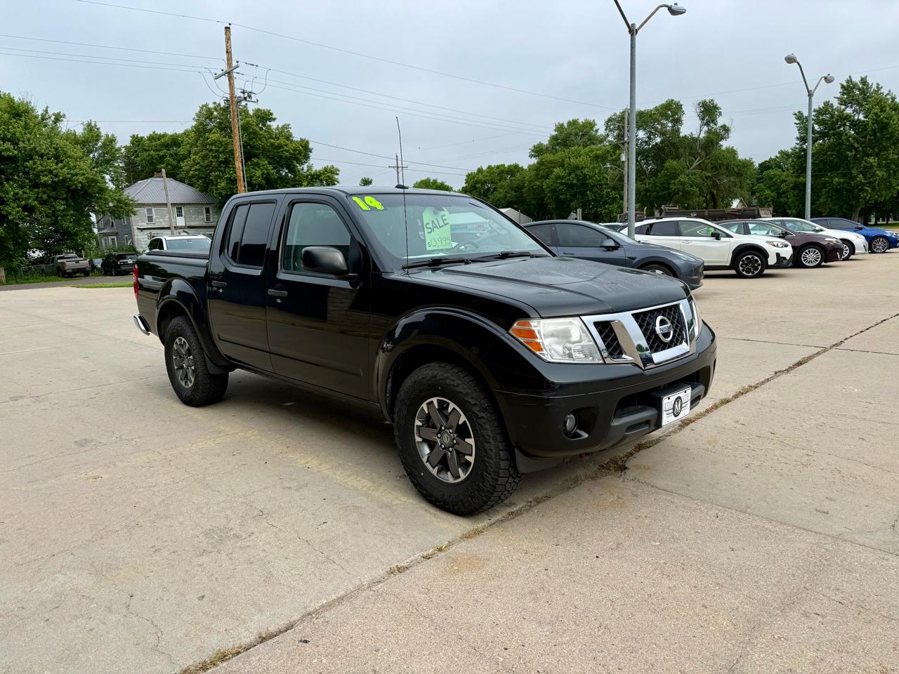 Nissan Frontier 4WD Crew Cab SWB Auto SV 2014