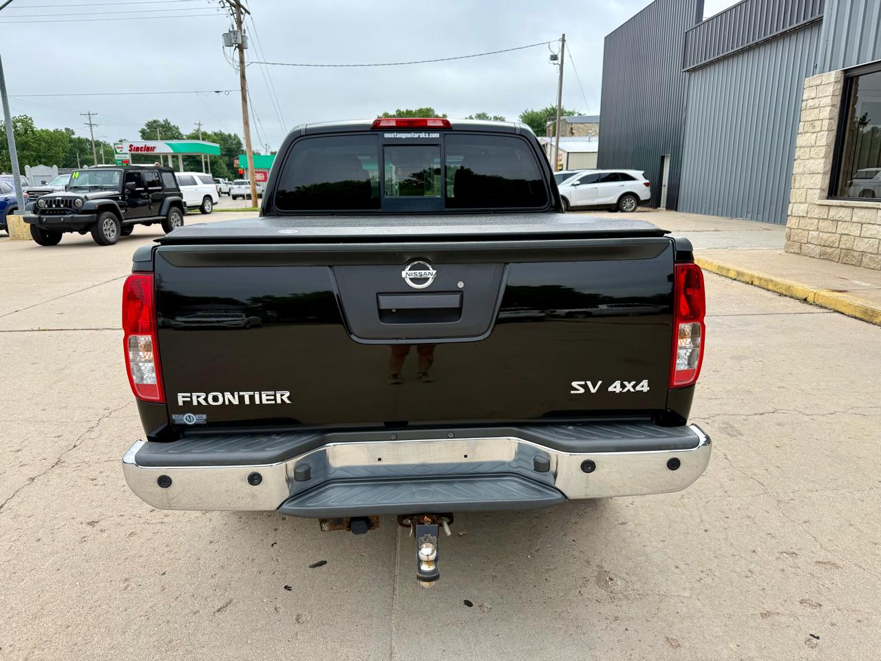 Nissan Frontier 4WD Crew Cab SWB Auto SV 2014