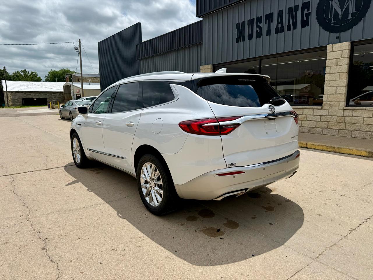 Buick Enclave FWD 4dr Premium 2019