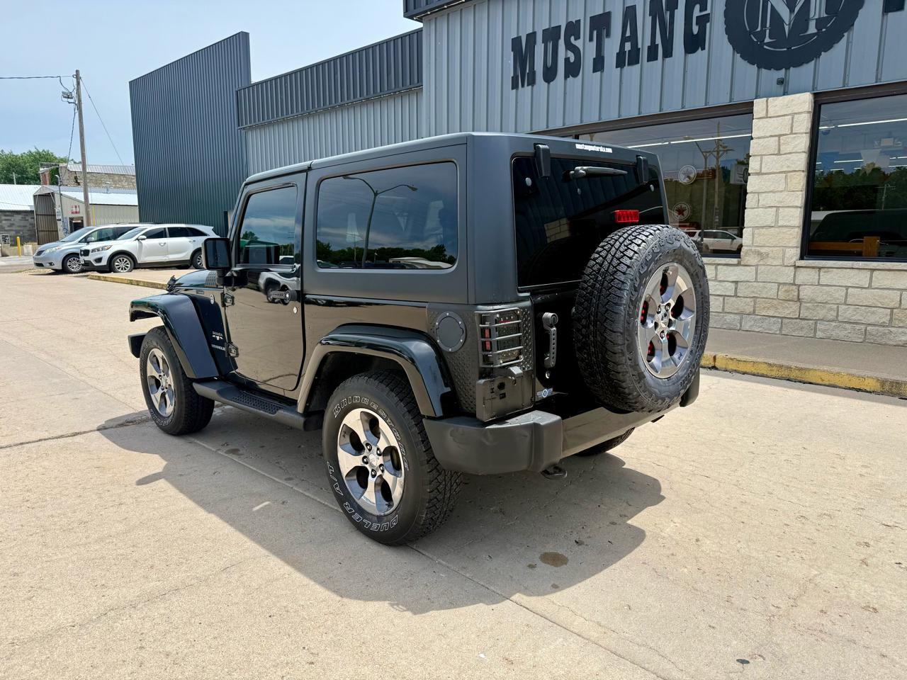 Jeep Wrangler 4WD 2dr Sahara 2016