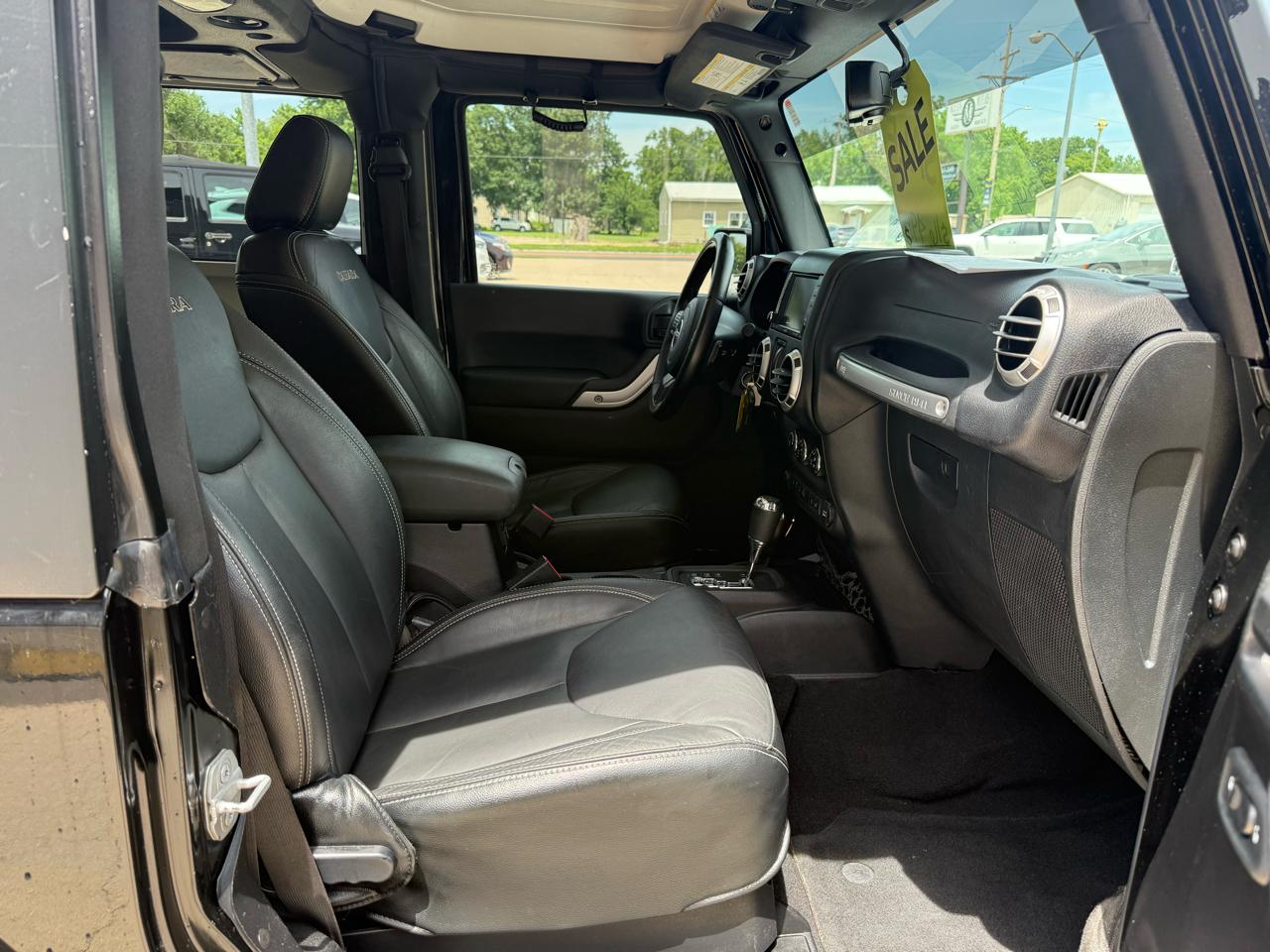 Jeep Wrangler 4WD 2dr Sahara 2016