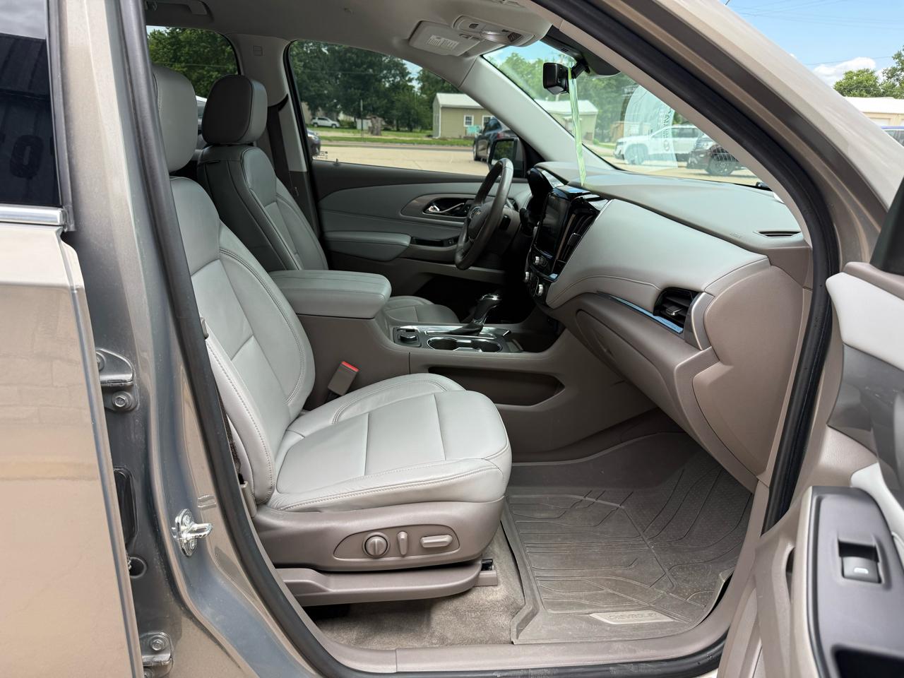 Chevrolet Traverse AWD 4dr LT Leather w/3LT 2018
