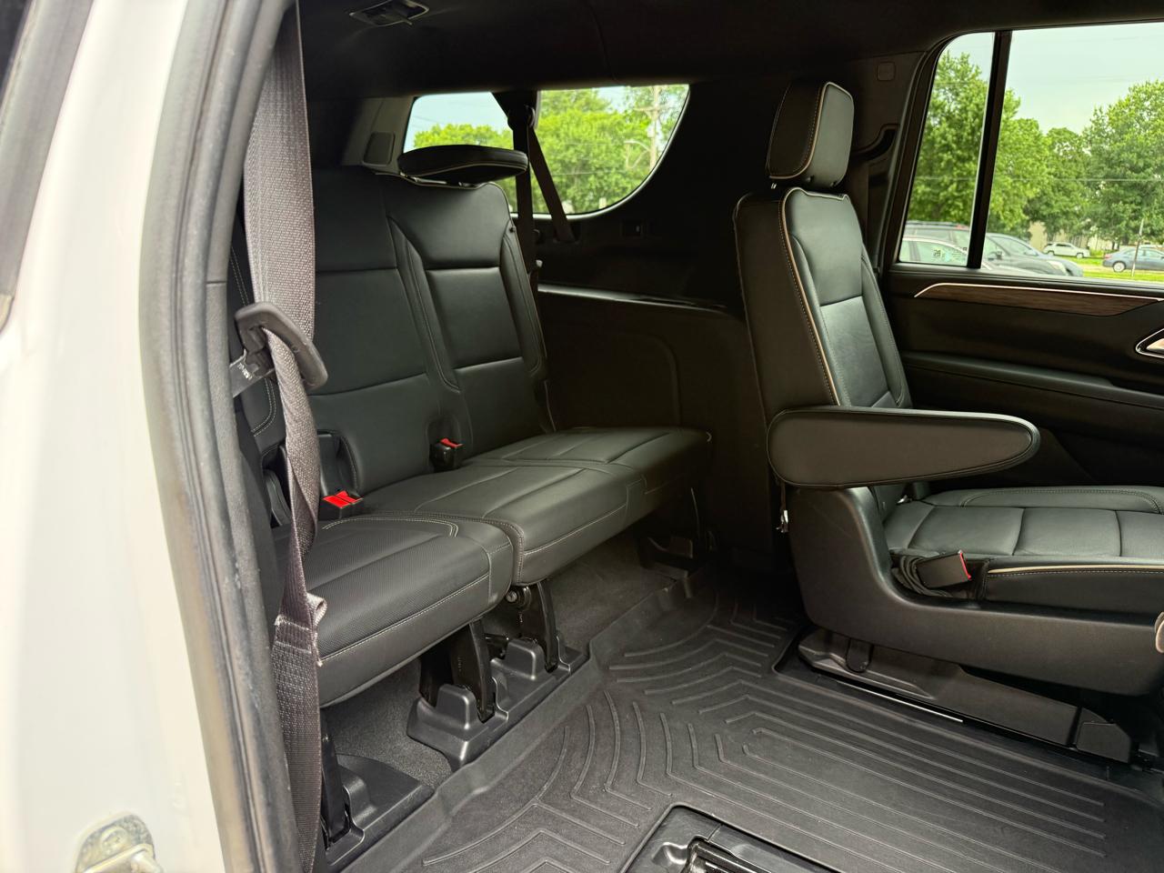 Chevrolet Suburban 4WD 4dr Premier 2022