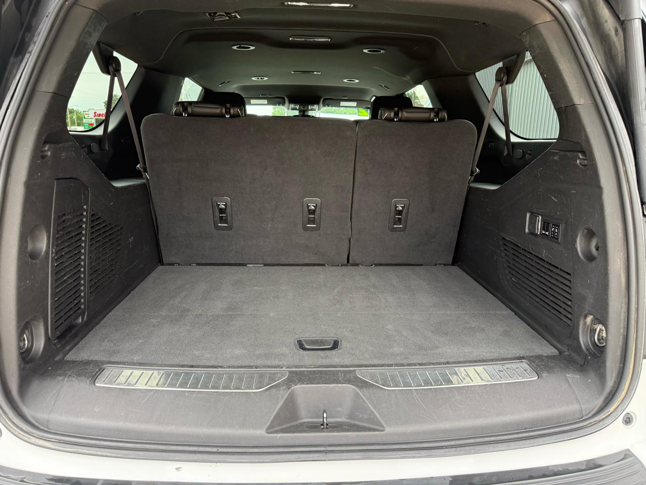 Chevrolet Suburban 4WD 4dr Premier 2022