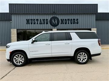 2022 Chevrolet Suburban 4WD 4dr Premier