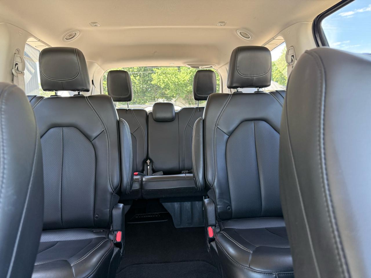Chrysler Pacifica Touring L FWD 2023