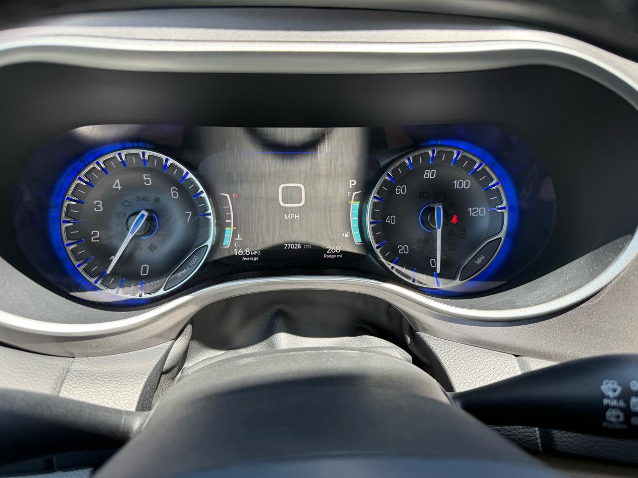 Chrysler Pacifica Touring L FWD 2023