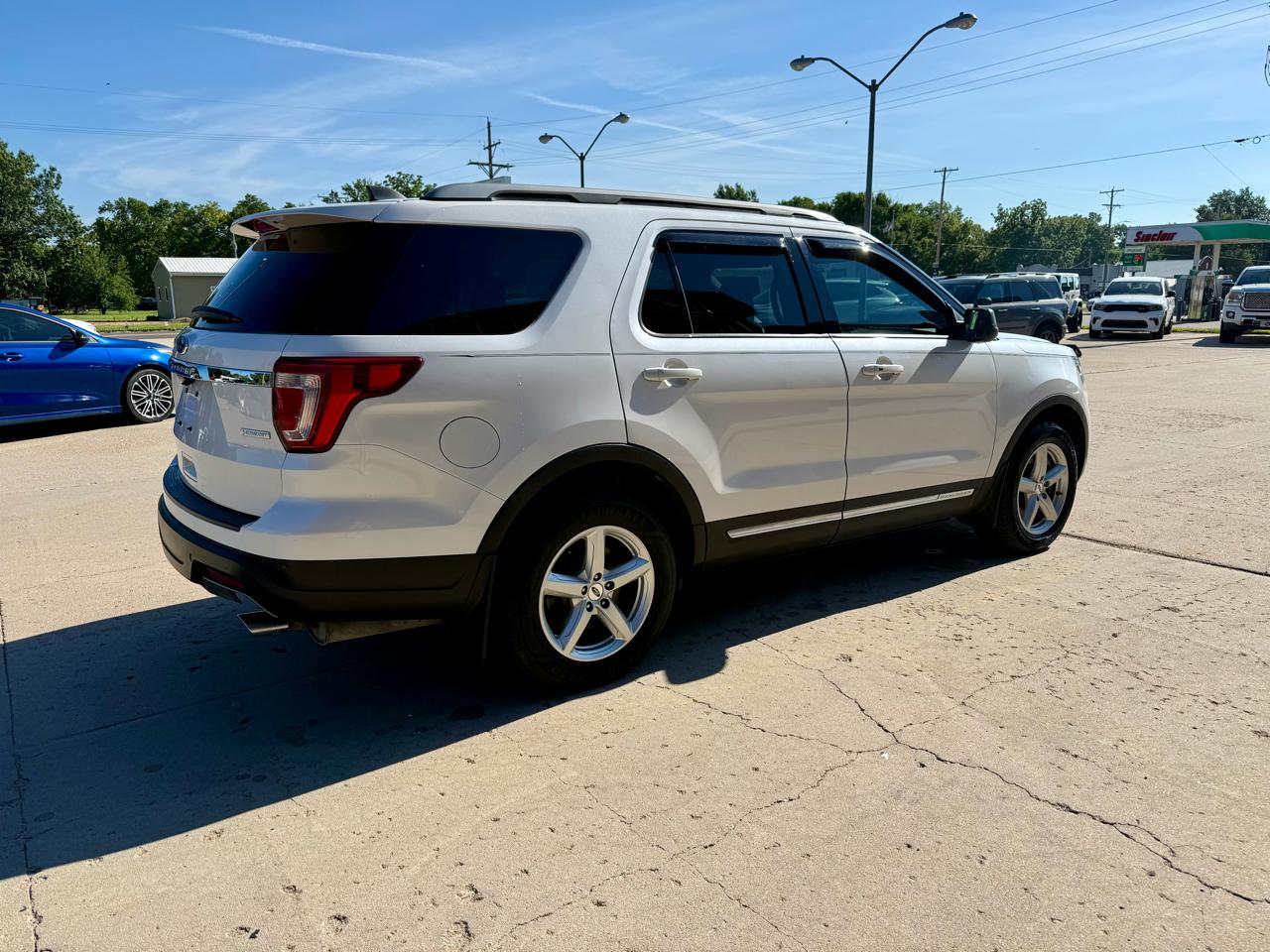 Ford Explorer 4dr XLT 2019