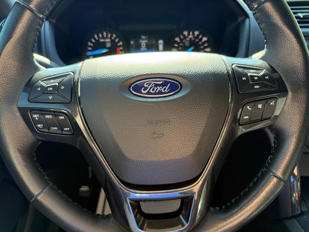 Ford Explorer 4dr XLT 2019