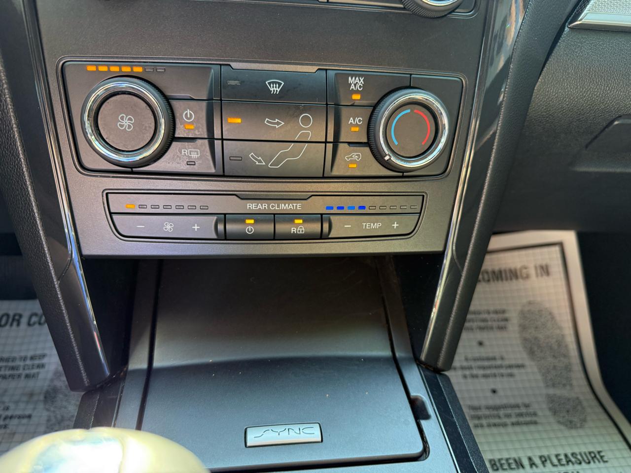 Ford Explorer 4dr XLT 2019