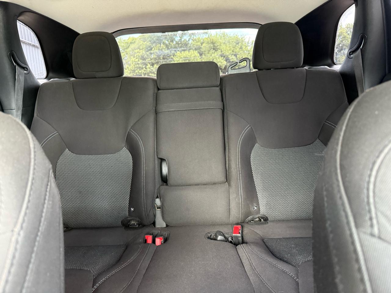 Jeep Cherokee Latitude FWD 2019