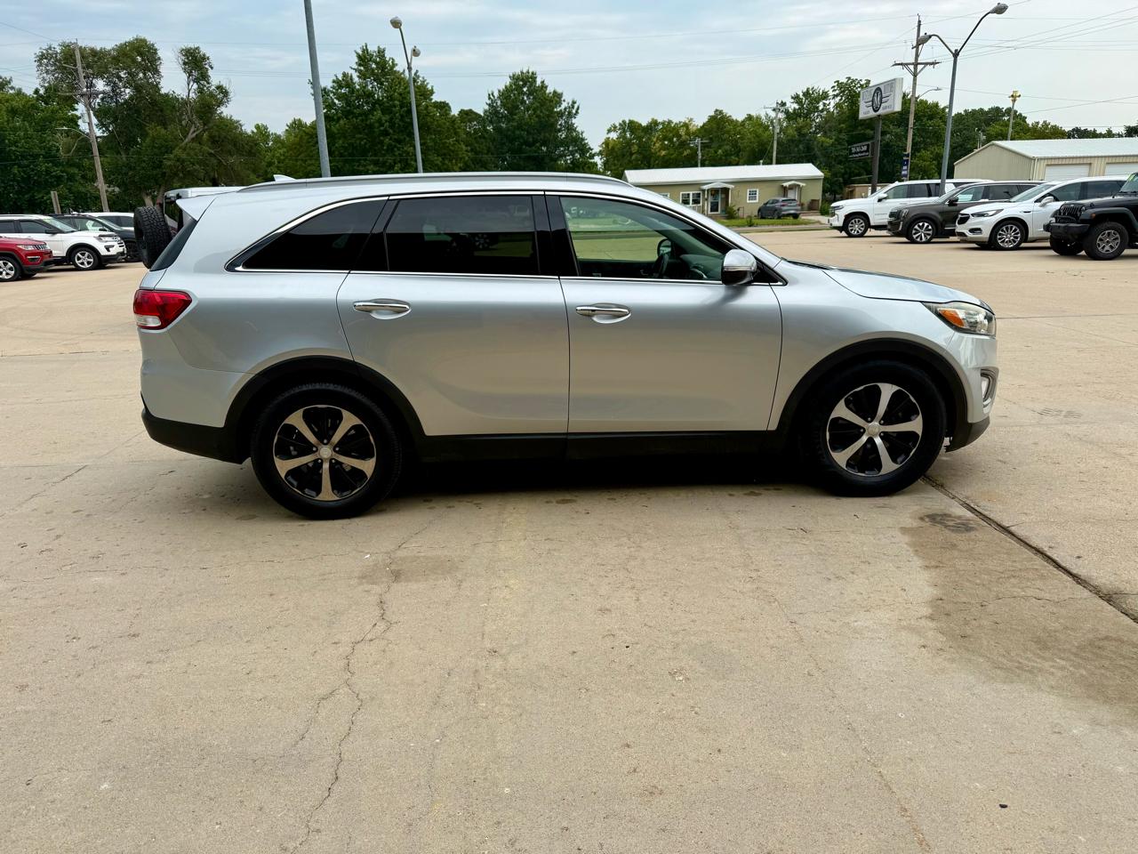 Kia Sorento FWD 4dr 3.3L EX 2016