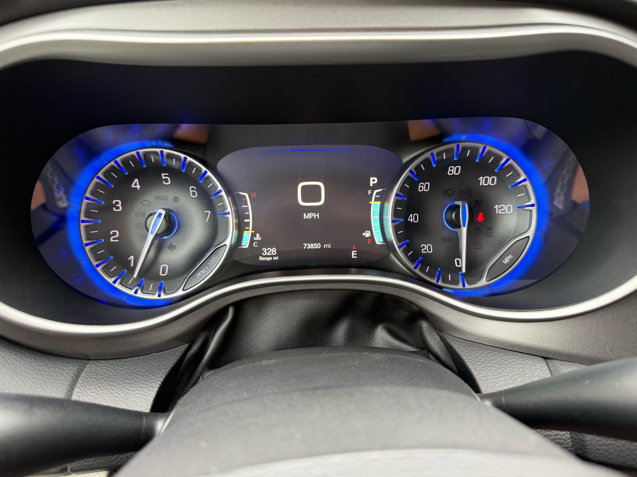Chrysler Pacifica Touring L FWD 2023