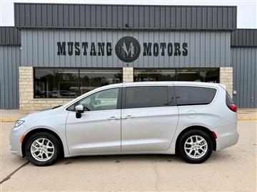 2023 Chrysler Pacifica Touring L FWD