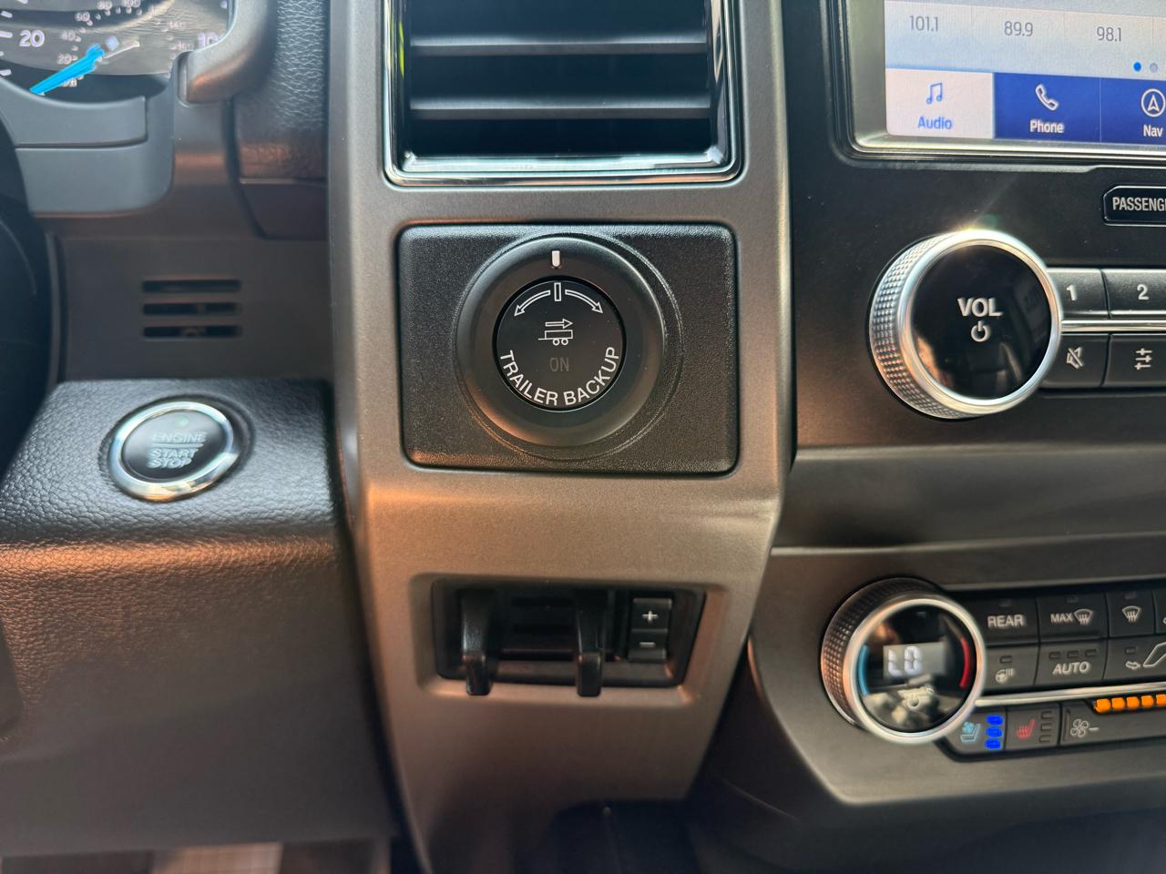 Ford Expedition XLT 4x4 2021