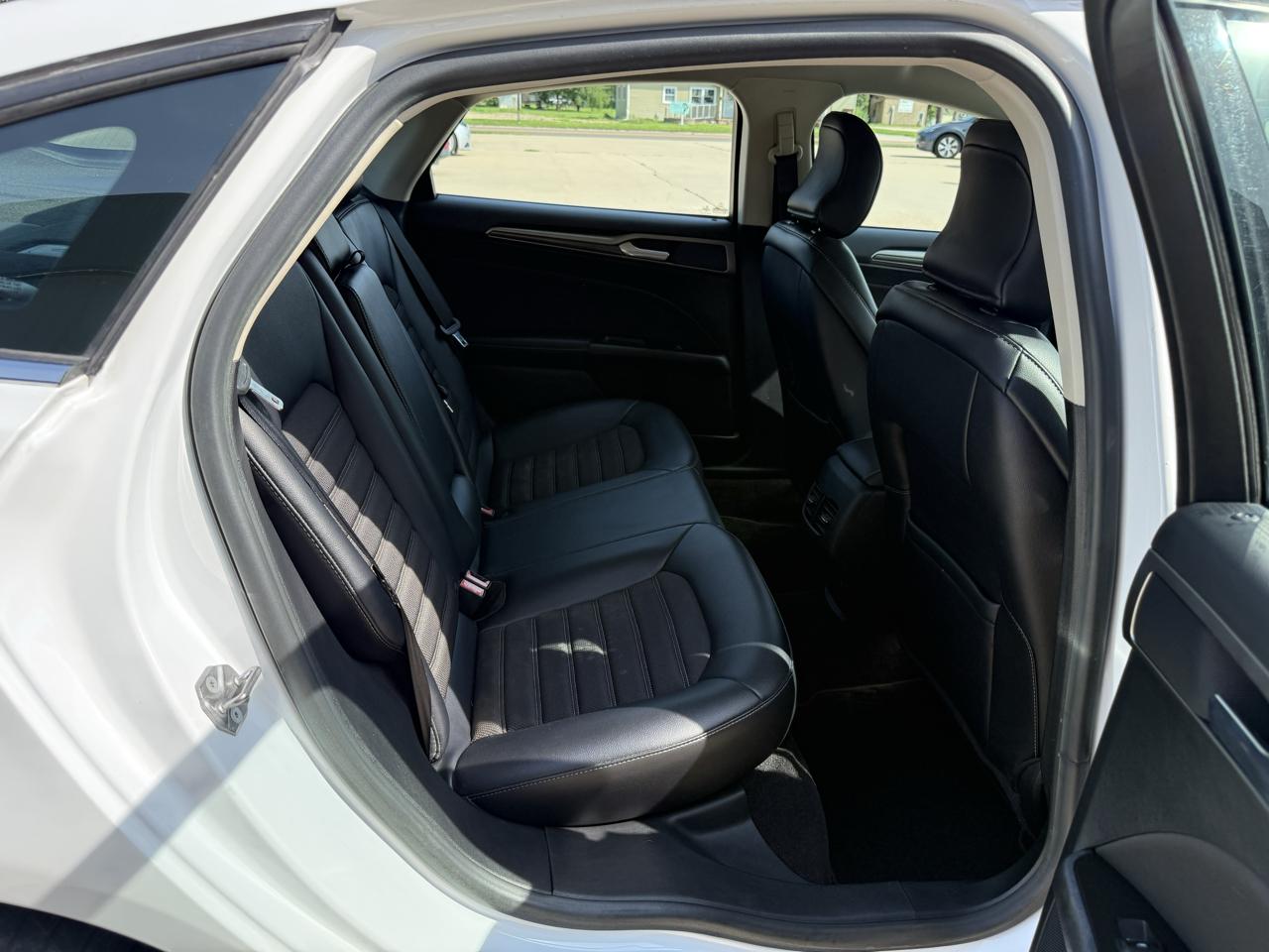 Ford Fusion SE FWD 2017