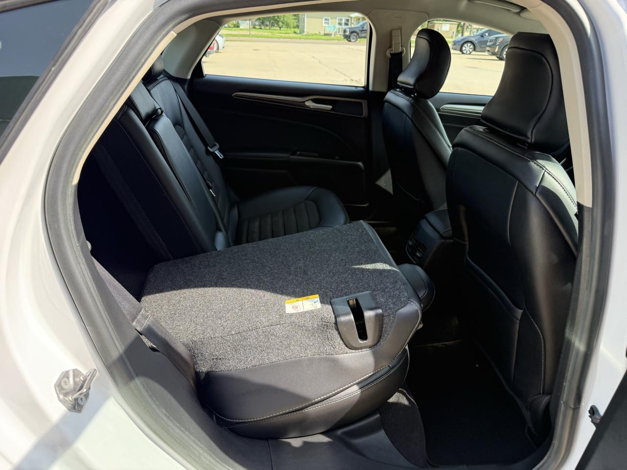 Ford Fusion SE FWD 2017