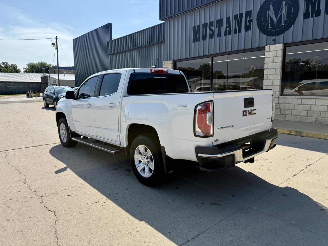 GMC Canyon 4WD Crew Cab 128.3" SLE 2016