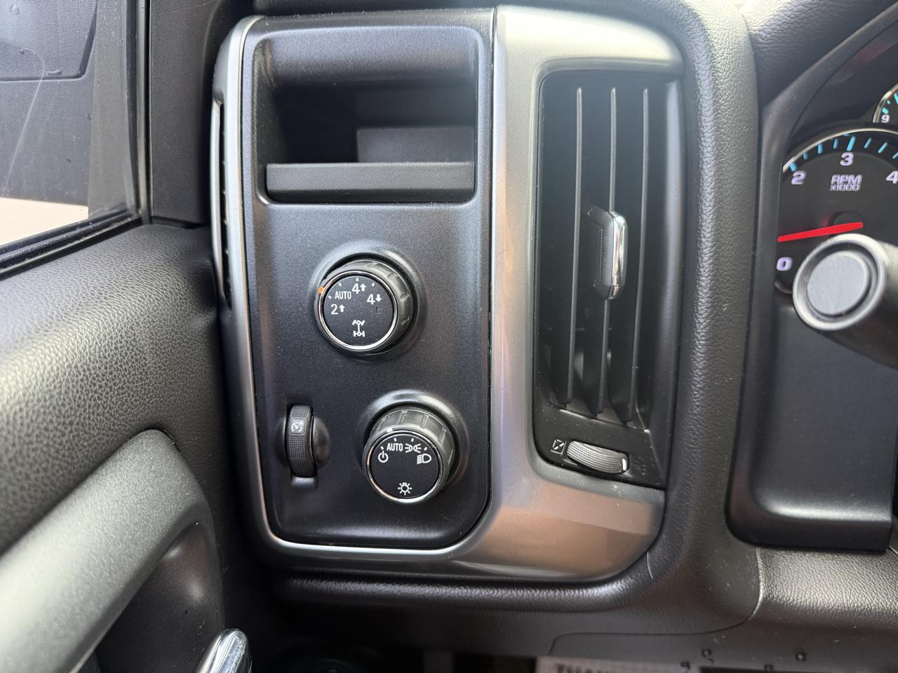 Chevrolet Silverado 1500 4WD Crew Cab 143.5" LT w/1LT 2014