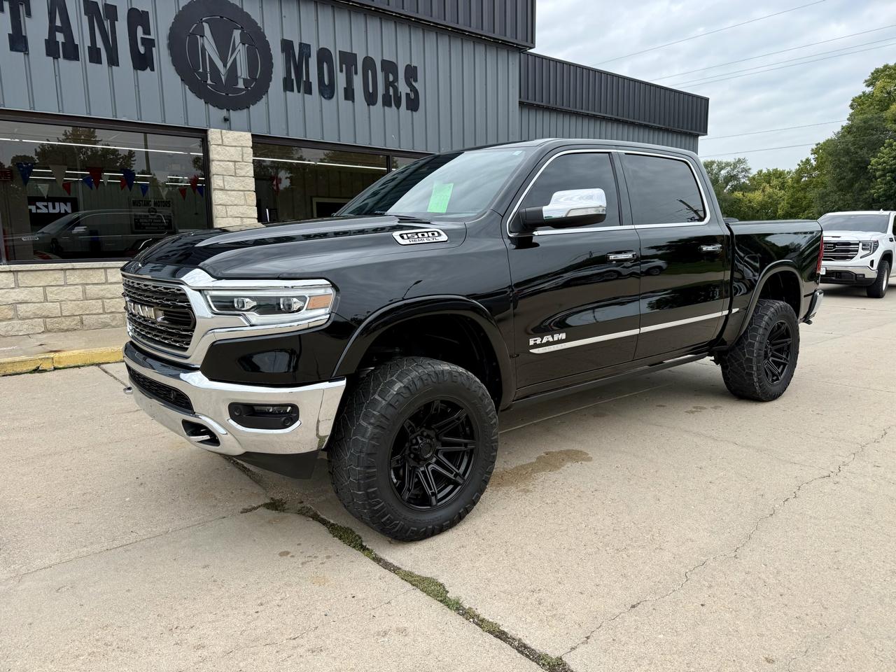 RAM 1500 Limited 4x4 Crew Cab 5'7" Box 2019
