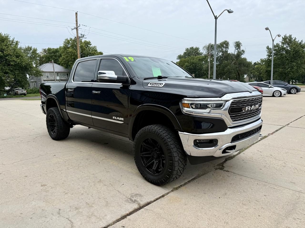 RAM 1500 Limited 4x4 Crew Cab 5'7" Box 2019