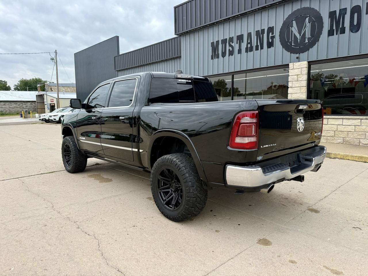 RAM 1500 Limited 4x4 Crew Cab 5'7" Box 2019