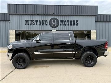 2019 RAM 1500 Limited 4x4 Crew Cab 5'7" Box