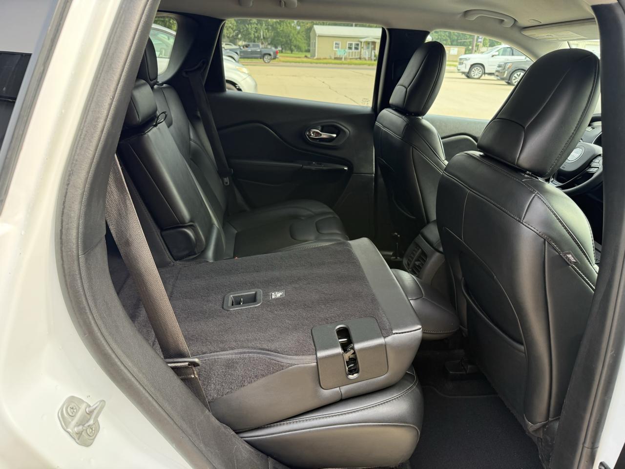 Jeep Cherokee Altitude FWD 2021