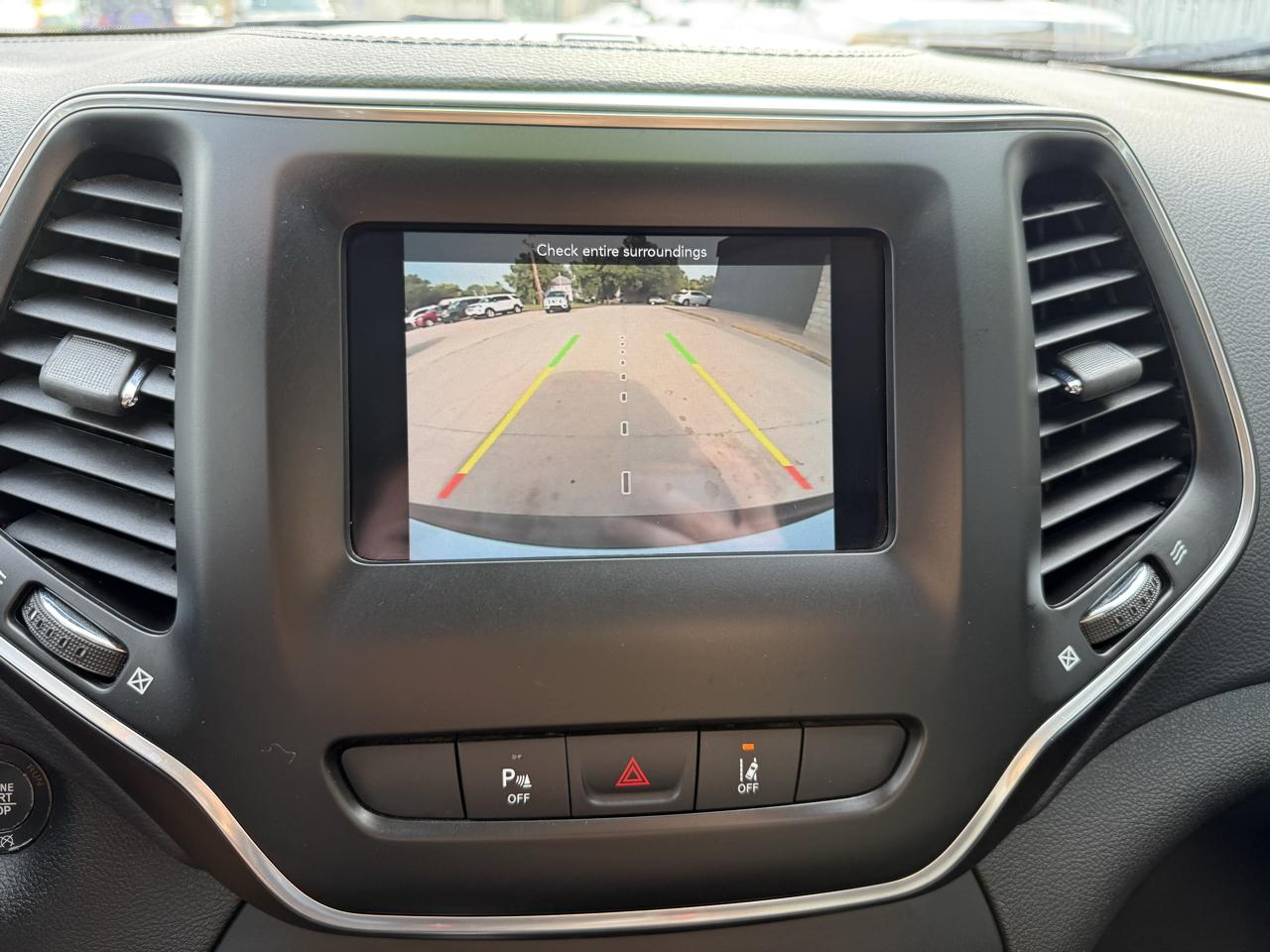 Jeep Cherokee Altitude FWD 2021