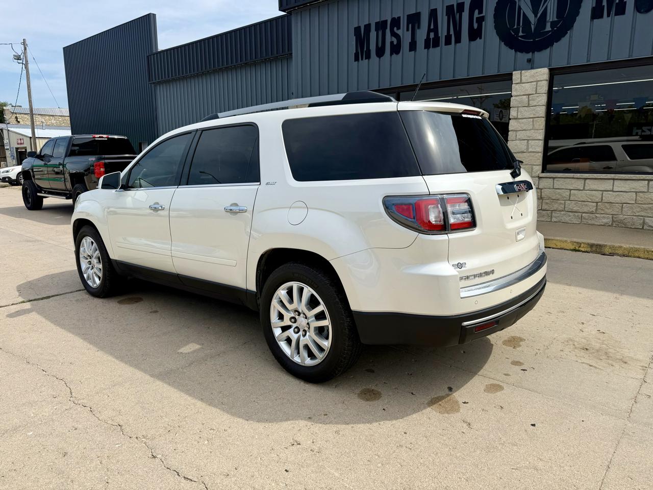 GMC Acadia AWD 4dr SLT w/SLT-1 2015