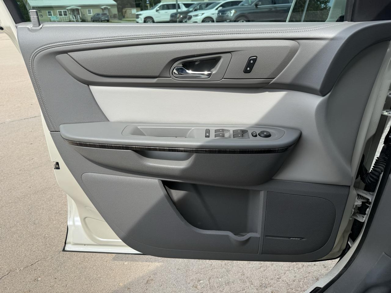 GMC Acadia AWD 4dr SLT w/SLT-1 2015