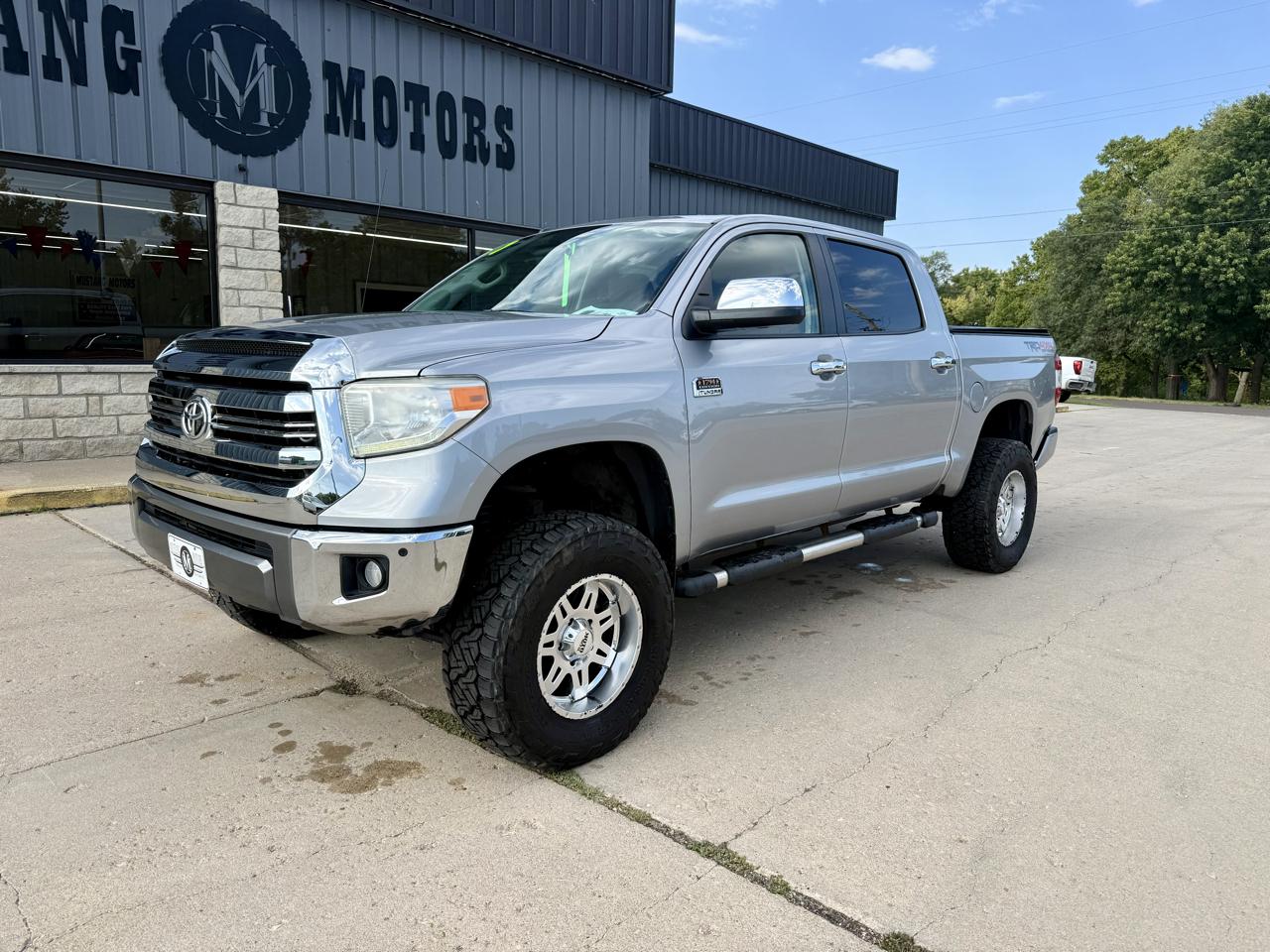 Toyota Tundra 4WD 1794 Edition CrewMax 5.5' Bed 5.7L FFV (Natl) 2017