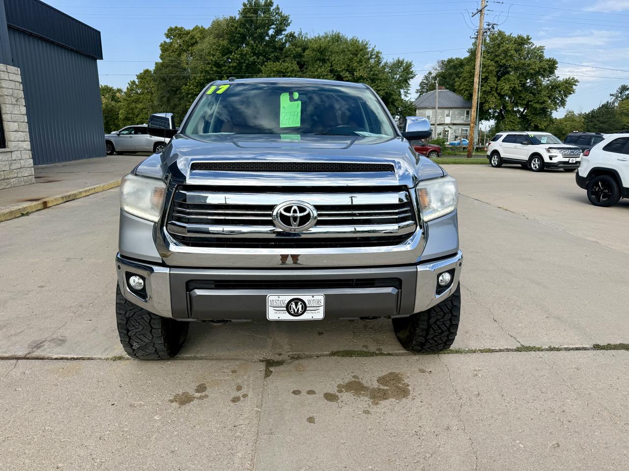 Toyota Tundra 4WD 1794 Edition CrewMax 5.5' Bed 5.7L FFV (Natl) 2017