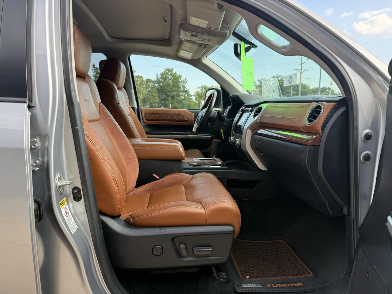 Toyota Tundra 4WD 1794 Edition CrewMax 5.5' Bed 5.7L FFV (Natl) 2017