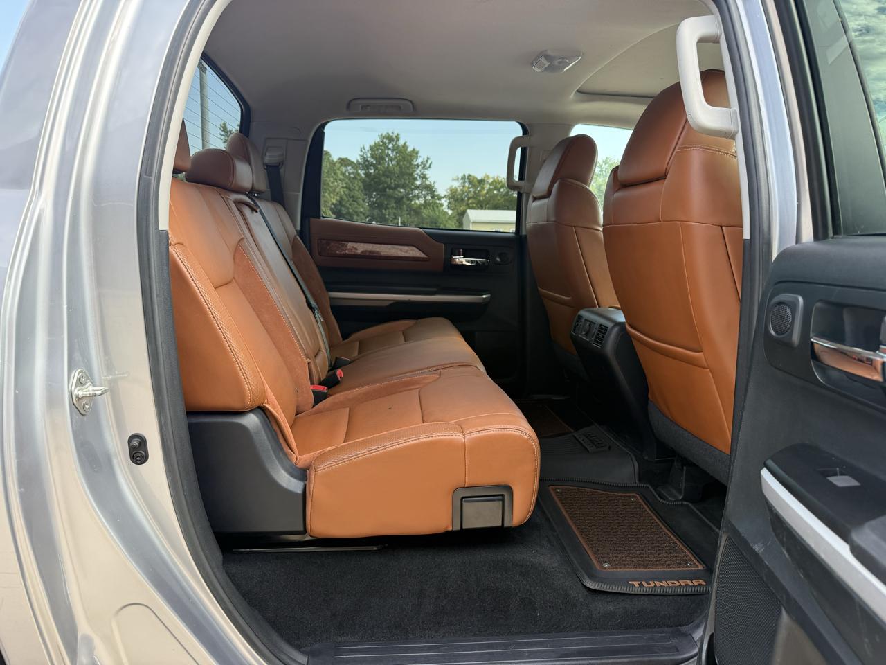 Toyota Tundra 4WD 1794 Edition CrewMax 5.5' Bed 5.7L FFV (Natl) 2017