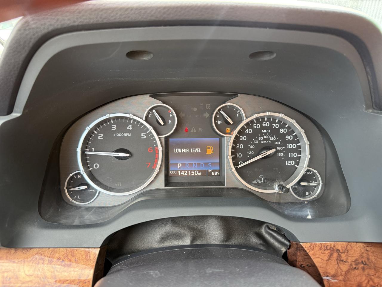 Toyota Tundra 4WD 1794 Edition CrewMax 5.5' Bed 5.7L FFV (Natl) 2017