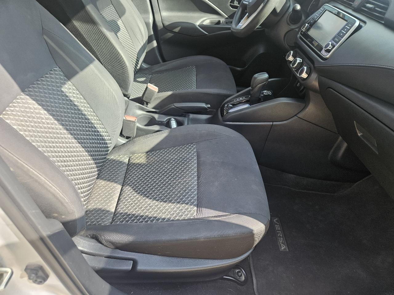 Nissan Versa S CVT 2021